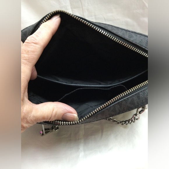 Michael  Kors Purse and Wallet. Black - Picture 4 of 16